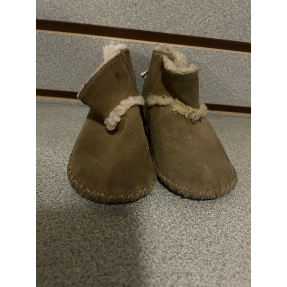 UGG Jesse Bow‎ II Infant Booties Chestnut Suede Sheepskin 1018136I Size 4/5